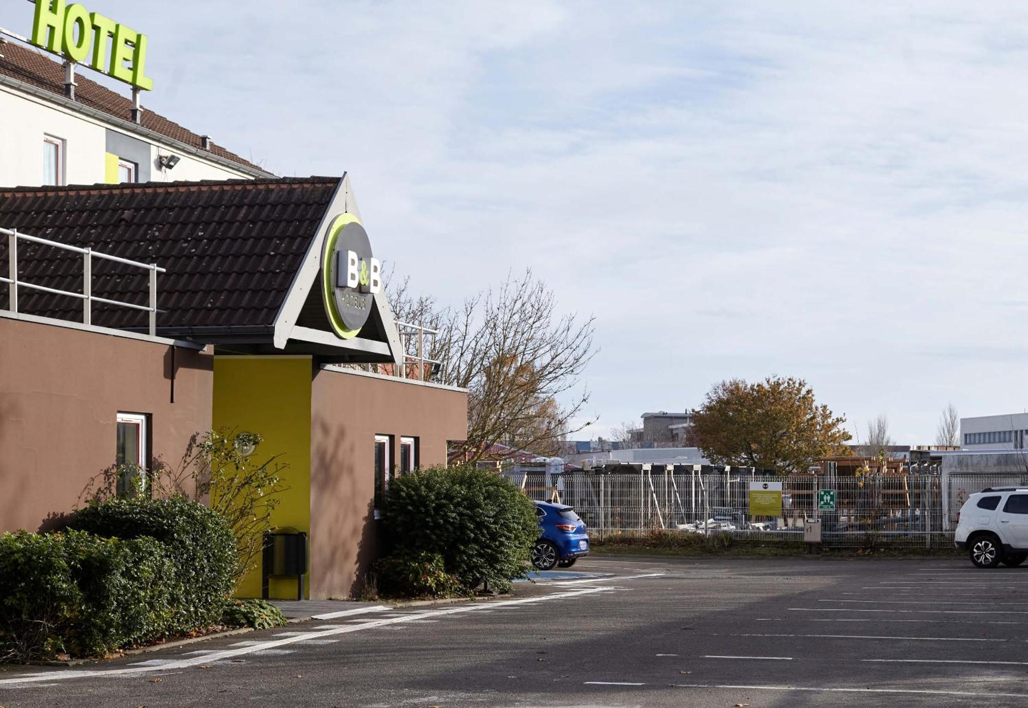 B&B Hotel Maurepas Exterior photo